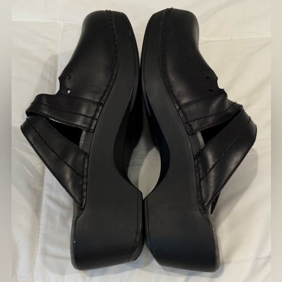 Dansko Black Leather Mule Clogs – EU 42 / US 11–11.5 – Perforated – Excellent - Picture 5 of 7